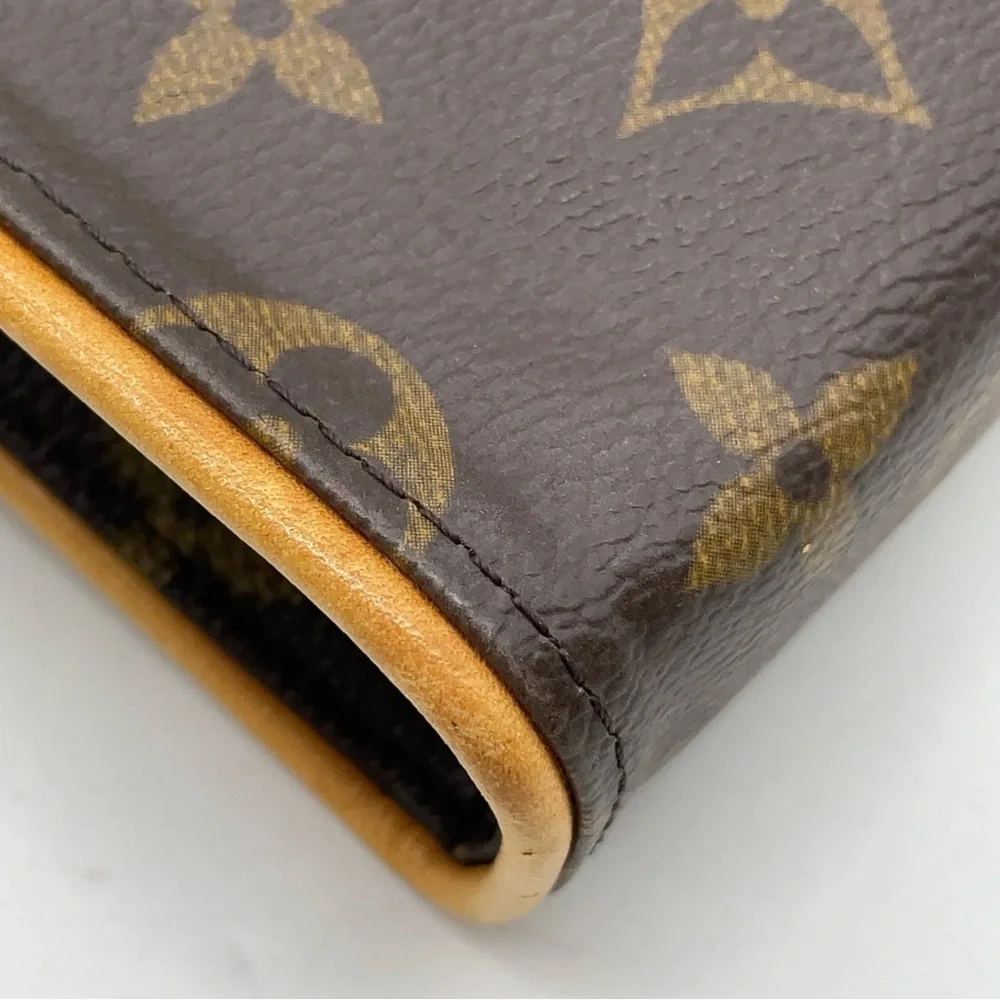 🔥Louis Vuitton Monogram Pochette Florentine date code FL0083 full inclusion🔥 - Picture 7 of 17